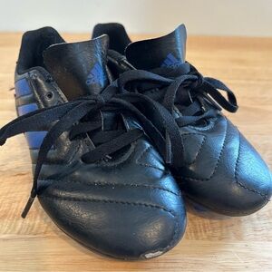 Adidas Kids Youth  Soccer Cleats Size 12 K Model #SGC 753002 Black‎ w/ Blue Boys